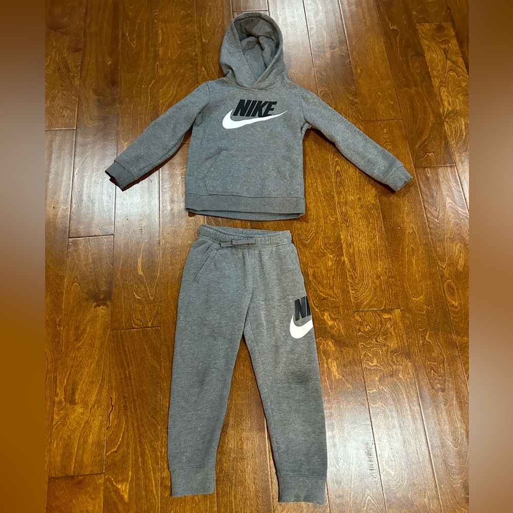 Nike kids hoodie set